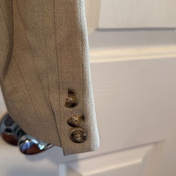 Ann Taylor Size 10 Button Front Pockets Slimming Pin Stripe Woman’s Suit Jacket - Picture 9 of 11